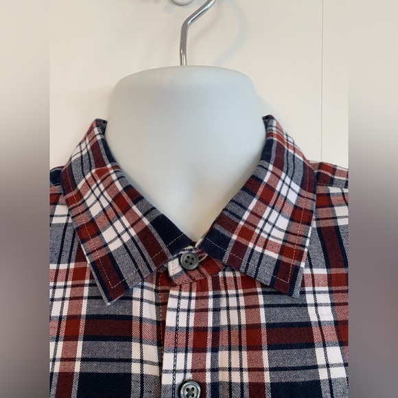 Banana republic casual shirt - Picture 2 of 4